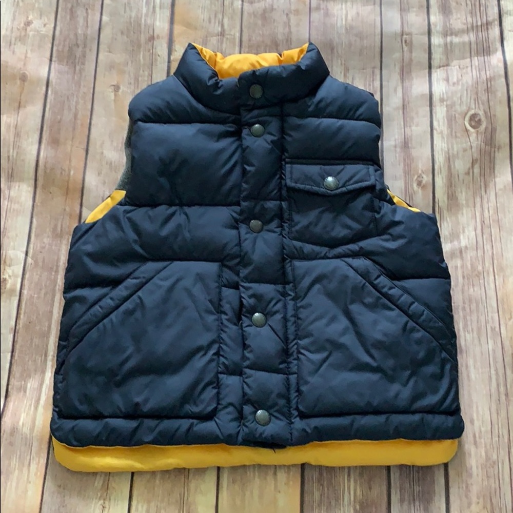 GAP boys vest